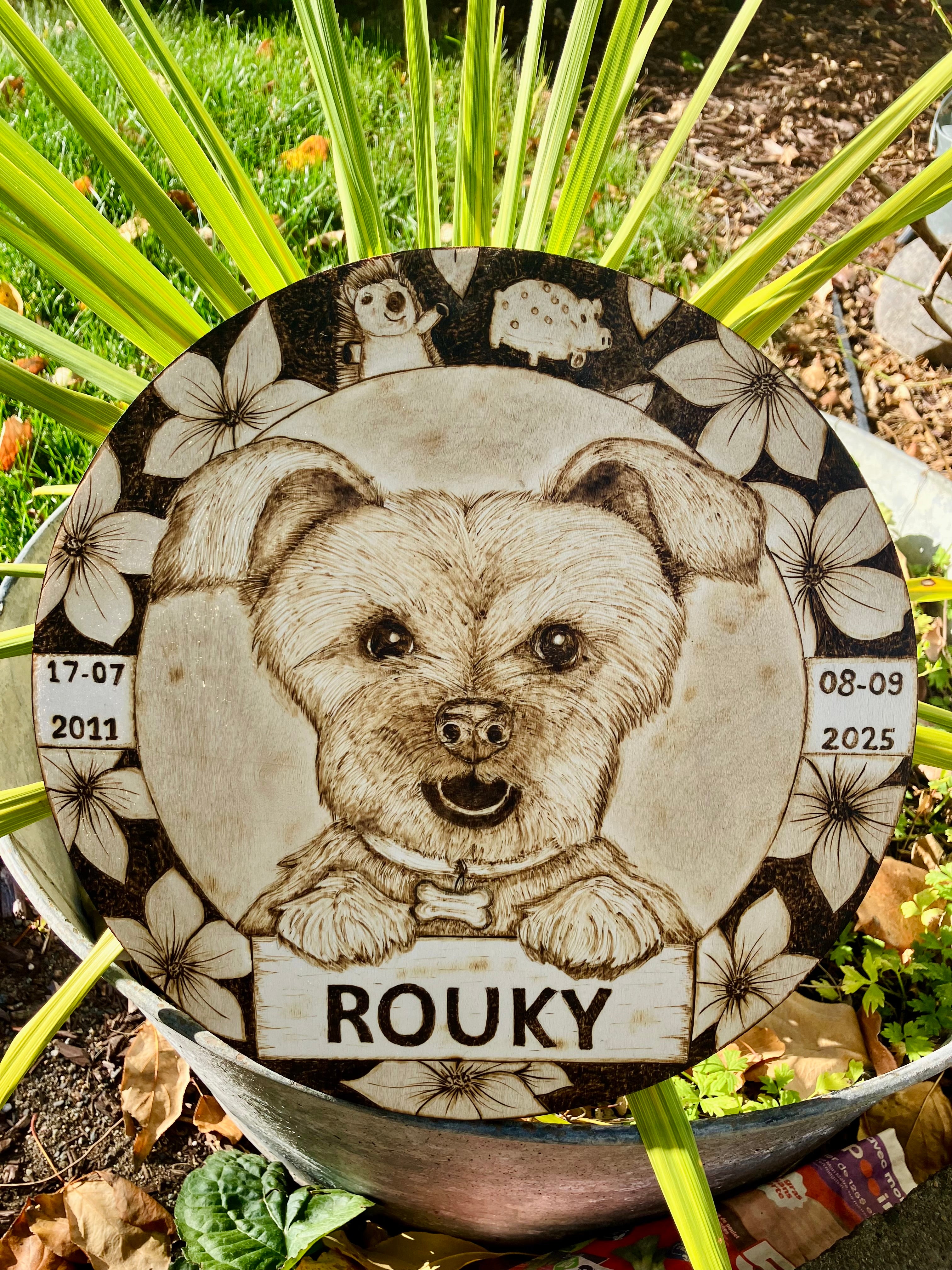 Commande personnalisée — pyrogravure sur bois