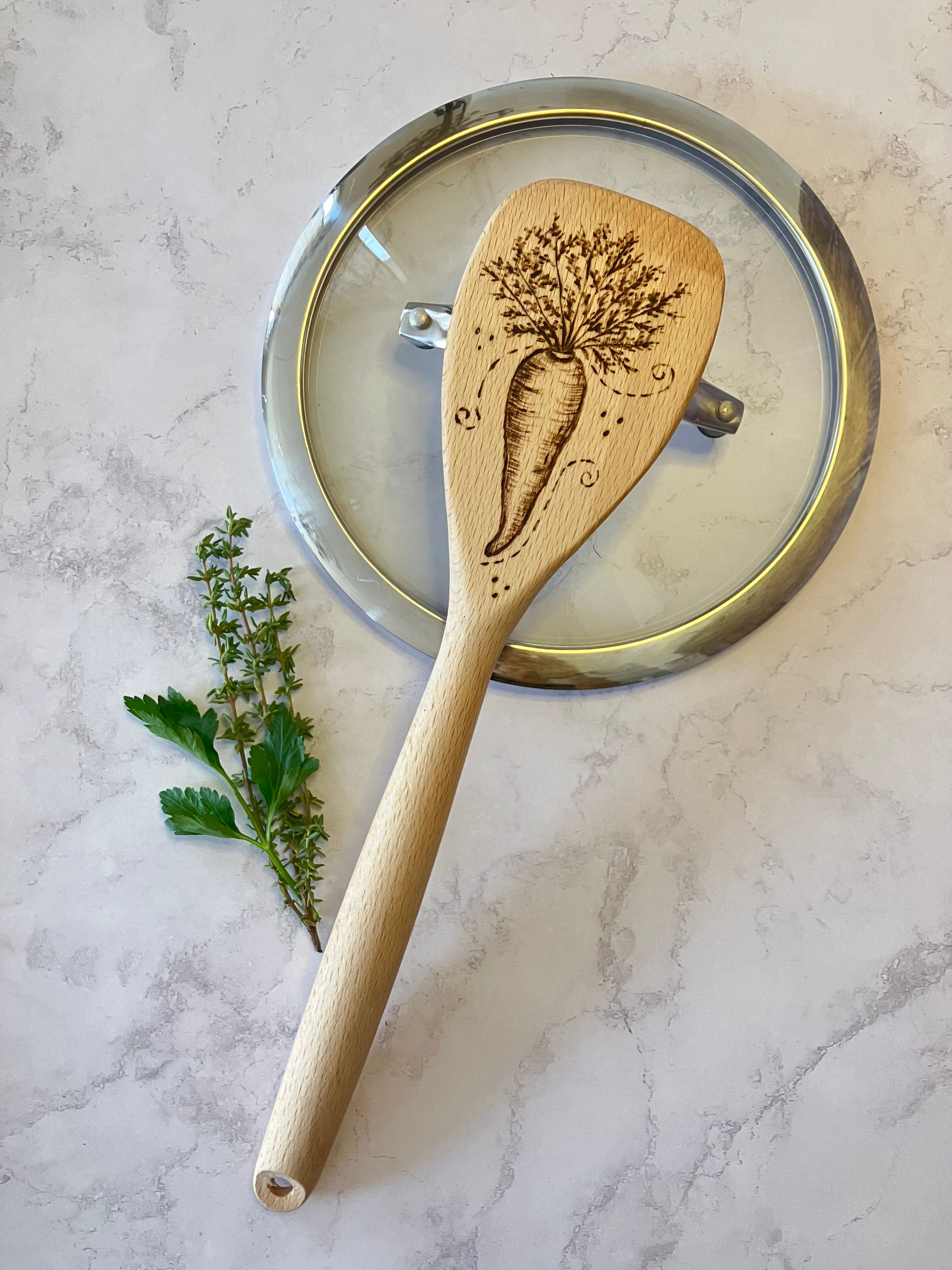 Cuillère de bois en hêtre — pyrogravure délicate + option personnalisée