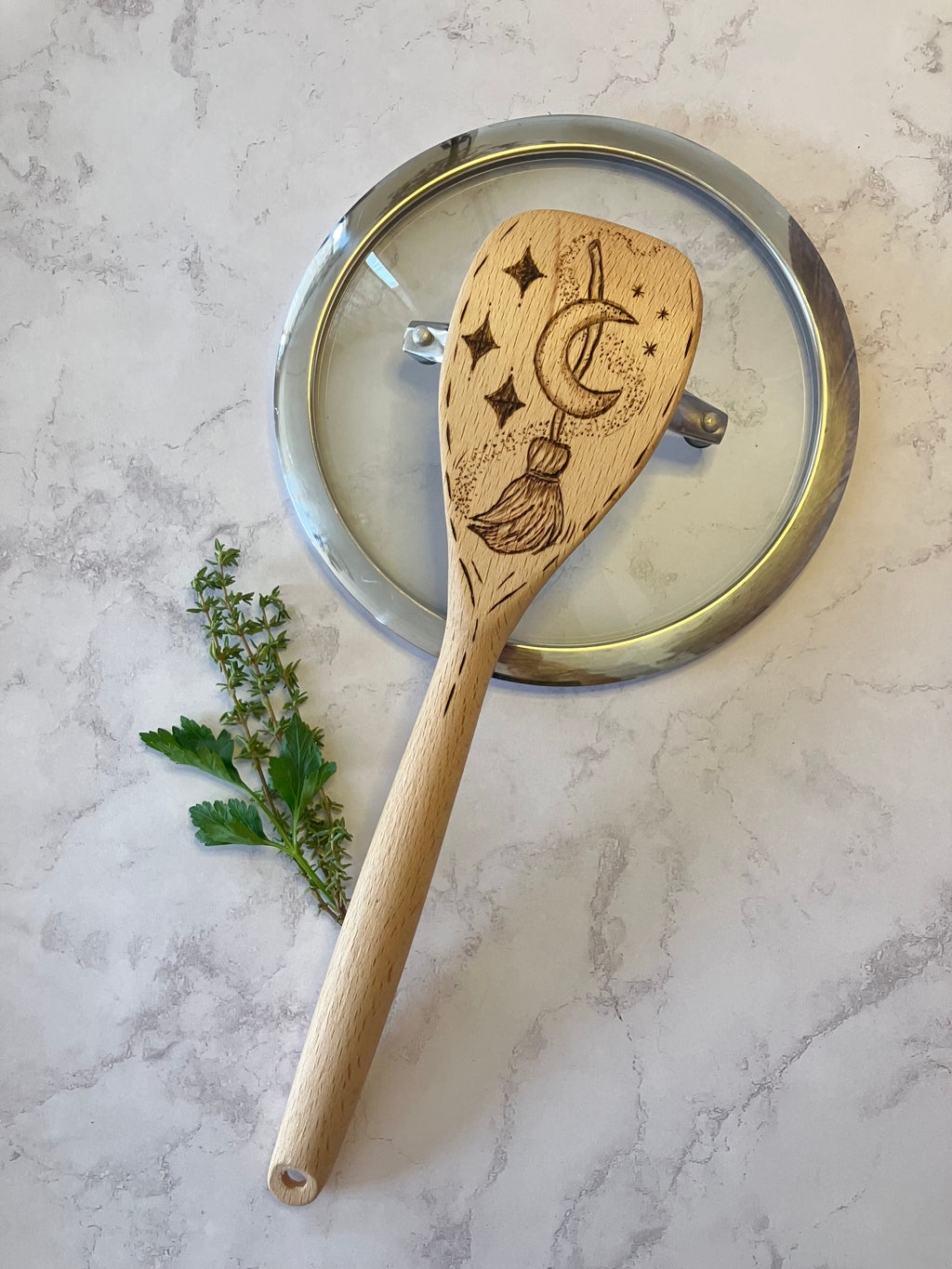 Cuillère de bois en hêtre — pyrogravure délicate + option personnalisée