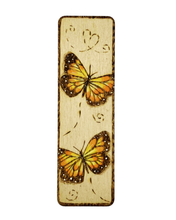Charger l&#39;image dans la galerie, Marque-page en bois pyrogravé — plusieurs motifs + option personnalisée
