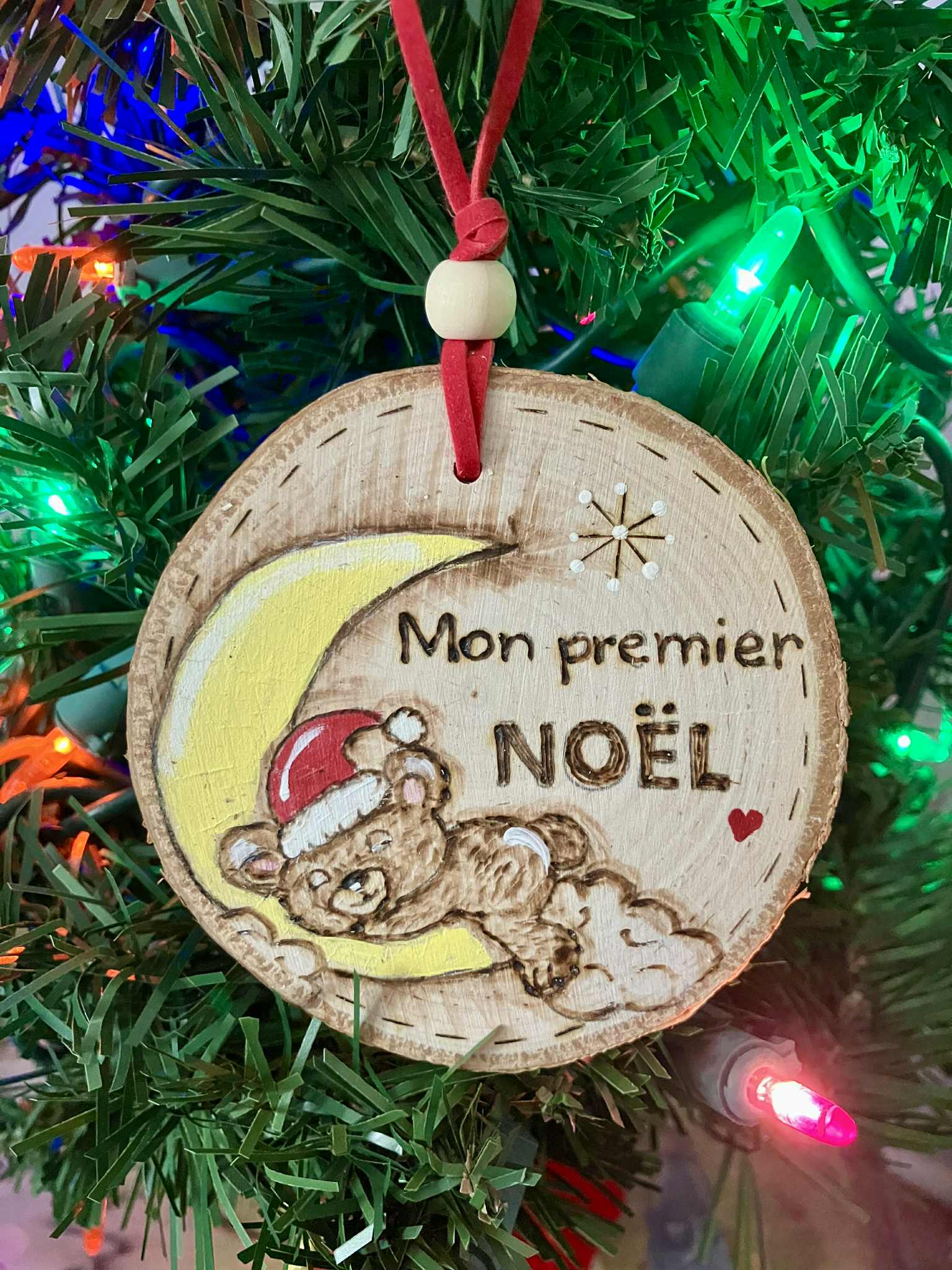 Mon premier Noël — ornement en bois pyrogravé (personnalisé)